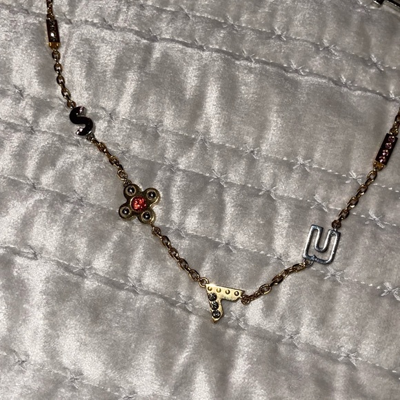 Authentic RARE Louis Vuitton necklace great condition comes with box n dust bag - Picture 11 of 14